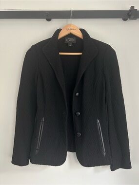 St. John Soft Wool Blend Hip Length Button Sweater Jacket Size 2